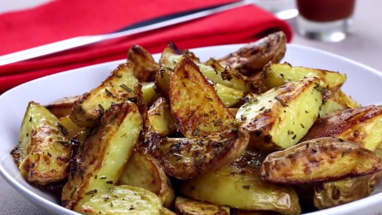 Ofenkartoffeln mit Rosmarin: Das einfache Rezept für ein super leckeres ...