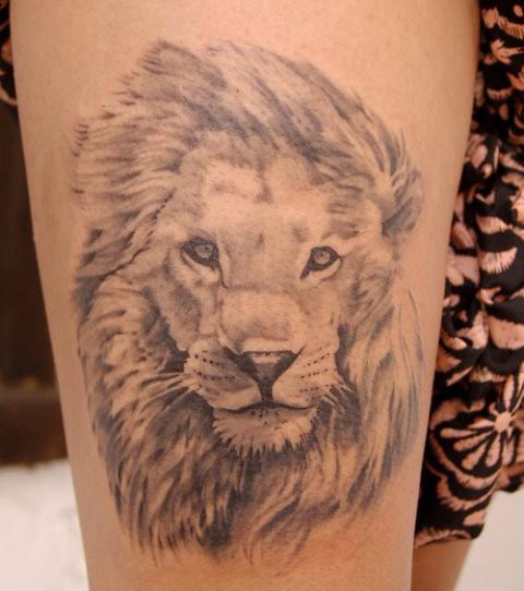 Lowentattoo Majestatische Tattoo Ideen Fur Frauen