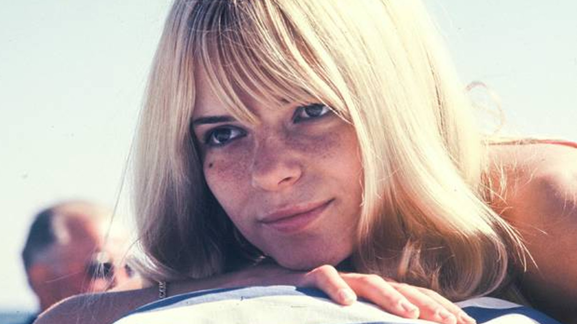 France Gall Das Grab Auf Dem Friedhof Ist Aussergewohnlich