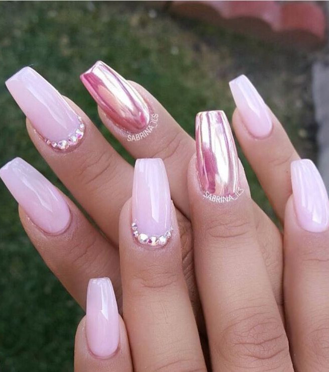 Der Neueste Nageltrend Heisst Chrome Nails